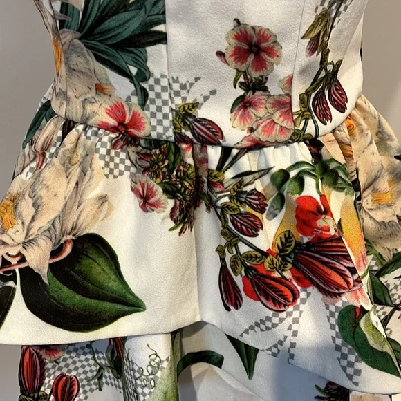 Ava 2 piece shorts suit - Picture 7 of 13